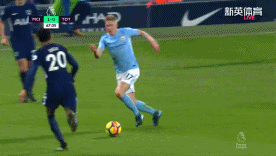 门将精彩救险，引领球队渡过危机